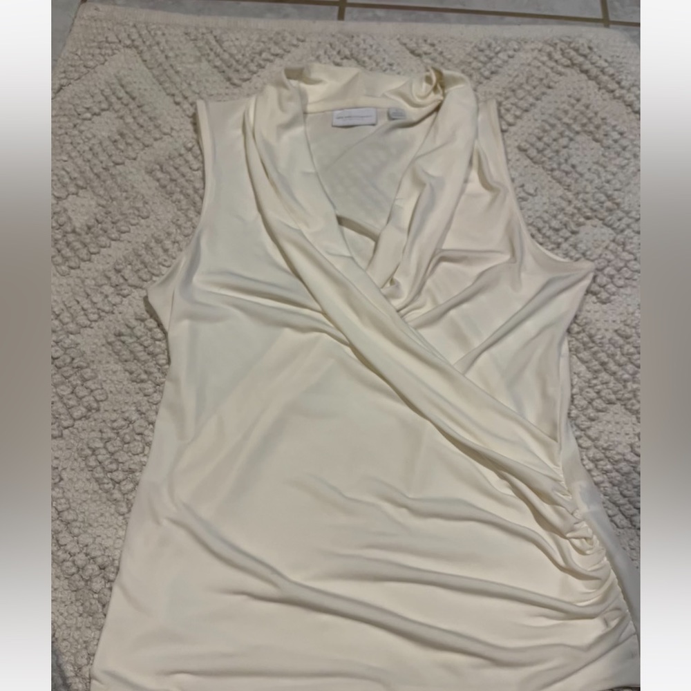 NY&Co top